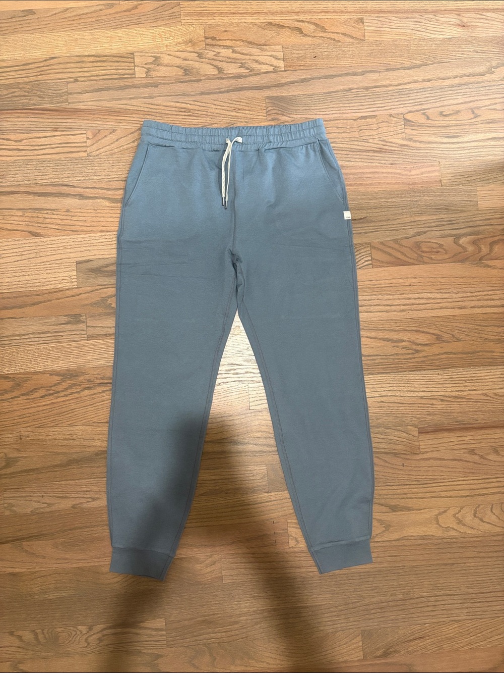 Vuori women’s performance jogger LONG